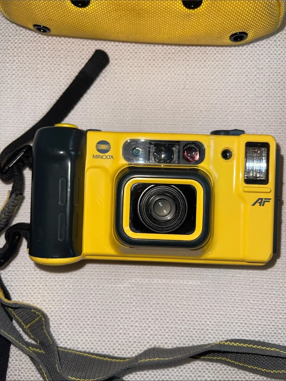 MINOLTA Weathermatic Dual 35mm Camera Kit